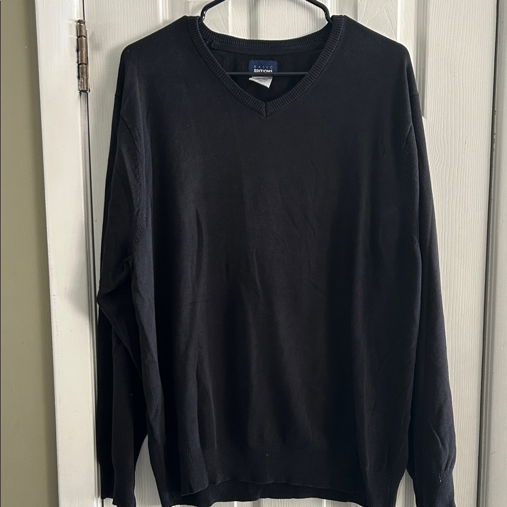 BASIC EDITIONS BLACK V NECK  SWEATER SIZE XL